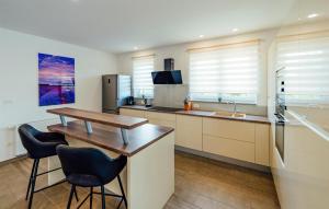 Beautiful Home In Poljica Imotska