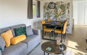 Gorgeous Home In Scherpenisse