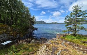 Amazing Home In Vikebygd With Wifi