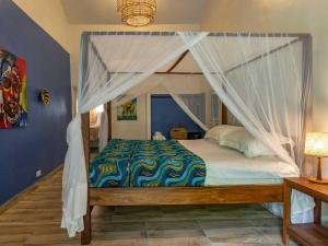 Mount Meru Game Lodge