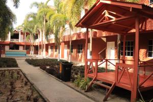 Hornbillbay Beach Resort