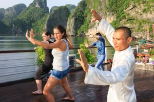 Halong Luxury Cruise