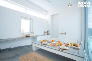 StayVista at Reflection by The Woods - Breakfast Included - Luxury Villa