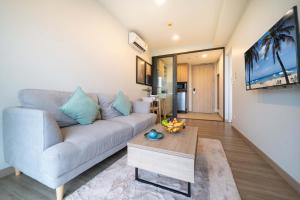 Greenery Views 1 BR Laguna SkyLine Apartment B2512 just 10 min walk Bangtao Beach