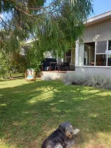 Number10 60s Holiday House - Rheban