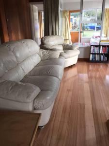 Number10 60s Holiday House