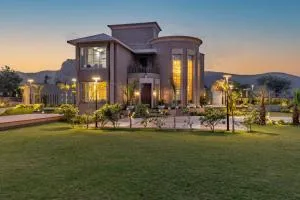 ELIVAAS Snehzy Luxurious 3BHK Villa with a Pvt Pool in Jaipur - Chandwaji
