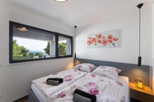 Fig by Villa Bright Bliss