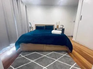 Affordable Ensuite, Handy Location - Linton