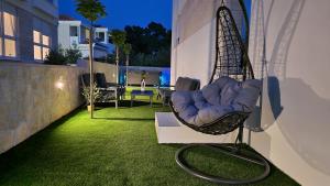 Luxury apartment Terracotta Sun with private Jacuzzi and Garden