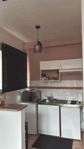 Beautiful F2 apartment 5 stops by train from Paris