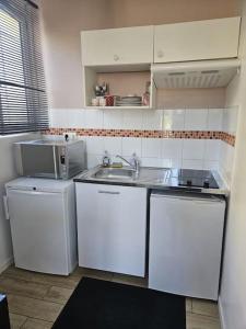 Beautiful F2 apartment 5 stops by train from Paris