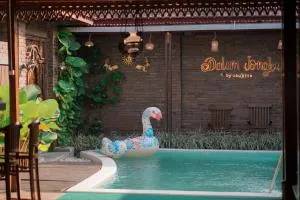 Dalem Jongke by Ubu Villa - 9 Bedrooms Villa in Yogyakarta - Mlati