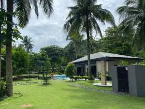 RedBeach House Private BEACH HOUSE with Pool Real Quezon - J Panganihan