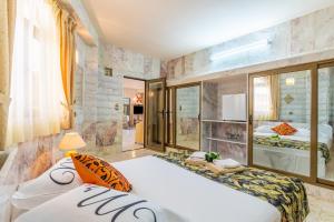 Pacos Resort Luxury House 16