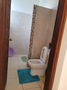 Roma Stays - 1 bedroom at Seville Residency with Swimming pool behind Go-Cart near Sarova