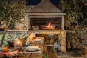 Villa between sky and sea