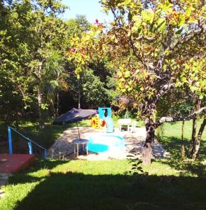 Chalé Rio Piscina Cozinha Área de Lazer Pertinho da CidadeMaravilha