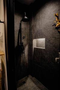 Nami Carolina, Your Weekend Home near Tagaytay