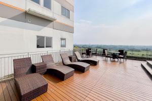 RedLiving Apartemen Royal Park Sentul by Bogor Staycation