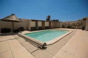 Villas Maison 4 chambres avec piscine : Villa 3 Chambres