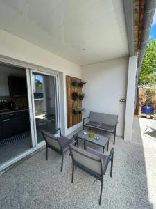 Maisons de vacances Maison chaleureuse avec terrasse privative proche de la gare et du centre-ville : photos des chambres