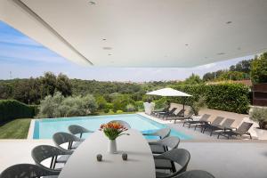 Villa Lucy Banjole for 12 people near Medulin with heated indoor pool & spa just 400 meters from the 