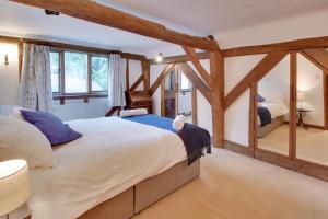 DADIOs Barn - Indoor Swimming Pool 400 Years Old & Hot tub