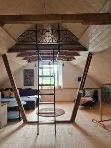 Lantligt boende i magasin - Spångsholm