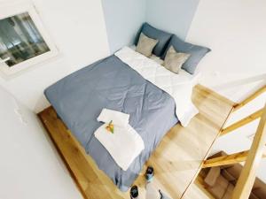 Velestinou Private Maisonette