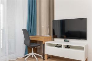 Nowoczesny Apartament z Parkingiem Nowa Letnica Gdańsk by Renters Prestige