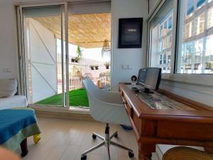 City center cozy Terrace Studio