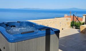 Gods View Tower - Pyrgos Towers Complex