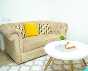 Belaire Airbnb Ruaka 2