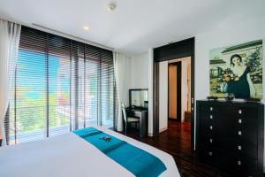 Luxury Penthouse Apartment 8C at Kata Gardens