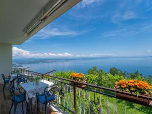 Apartment Laurus-1 by Interhome