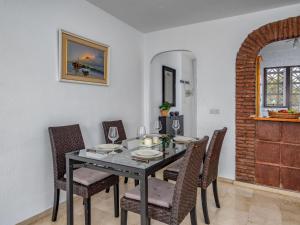 Apartment Las Acacias-3 by Interhome