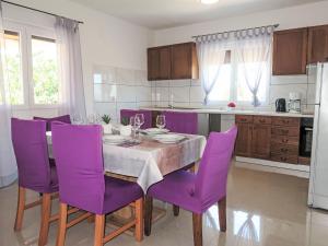 Holiday Home Laura by Interhome