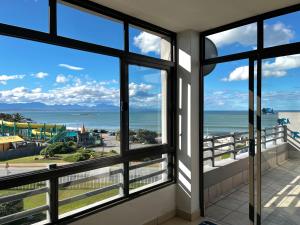 Coastal Hospitality - De Valle 43