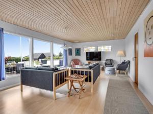 Holiday Home Rico - 200m from the sea by Interhome