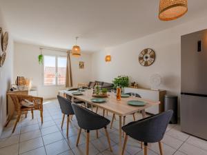 Apartment Les Eucalyptus-12 by Interhome