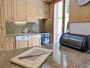 Apartment Chalet Kibou by Interhome