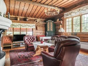 Holiday Home Alice by Interhome