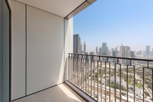 Modern Luxe 1BR - 8 Mins Burj Khalifa & Dubai Mall