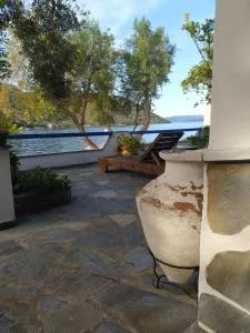 Amfithea Seaview apartment - تريكيري