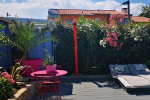 Villas A nice villa with pool and spa, cool garden! : photos des chambres