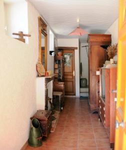 Maisons de vacances Gite 4 personnes vue sur le lac des graves - Vallee de la Jordanne,Aurillac,Cantal,Auvergne : photos des chambres