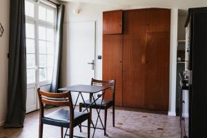 Appartements Appartement les Glycines - Acces Piscine : photos des chambres