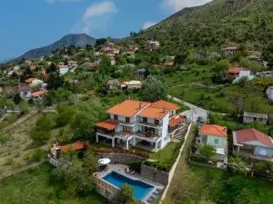 Traditional Luxury Villa ARMONIA