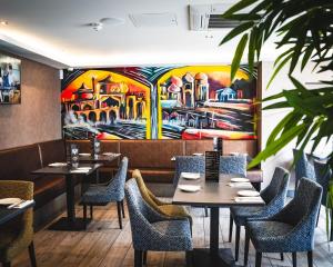 DeiRa Hotel & Apartments